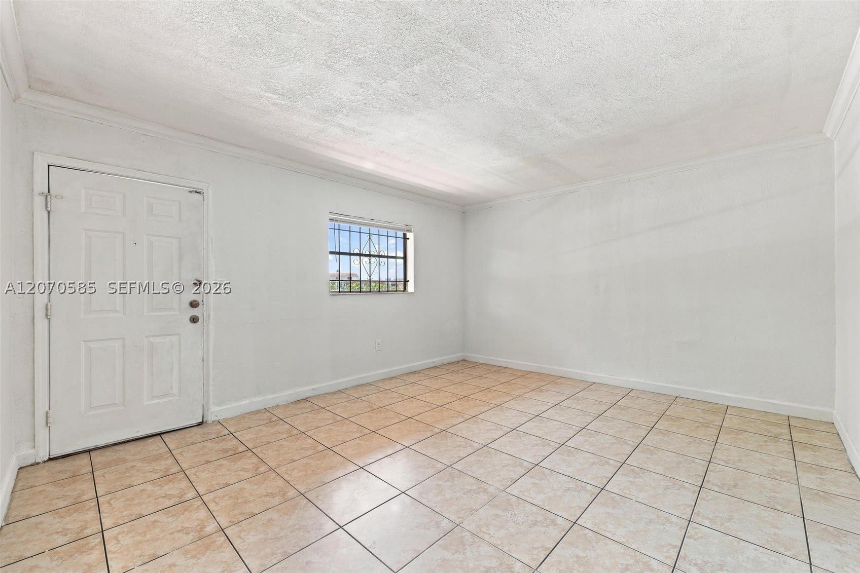 1245 W 24th St – photo 2