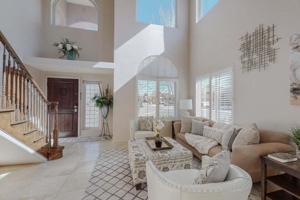 8804 Vallejo Place NE – photo 4