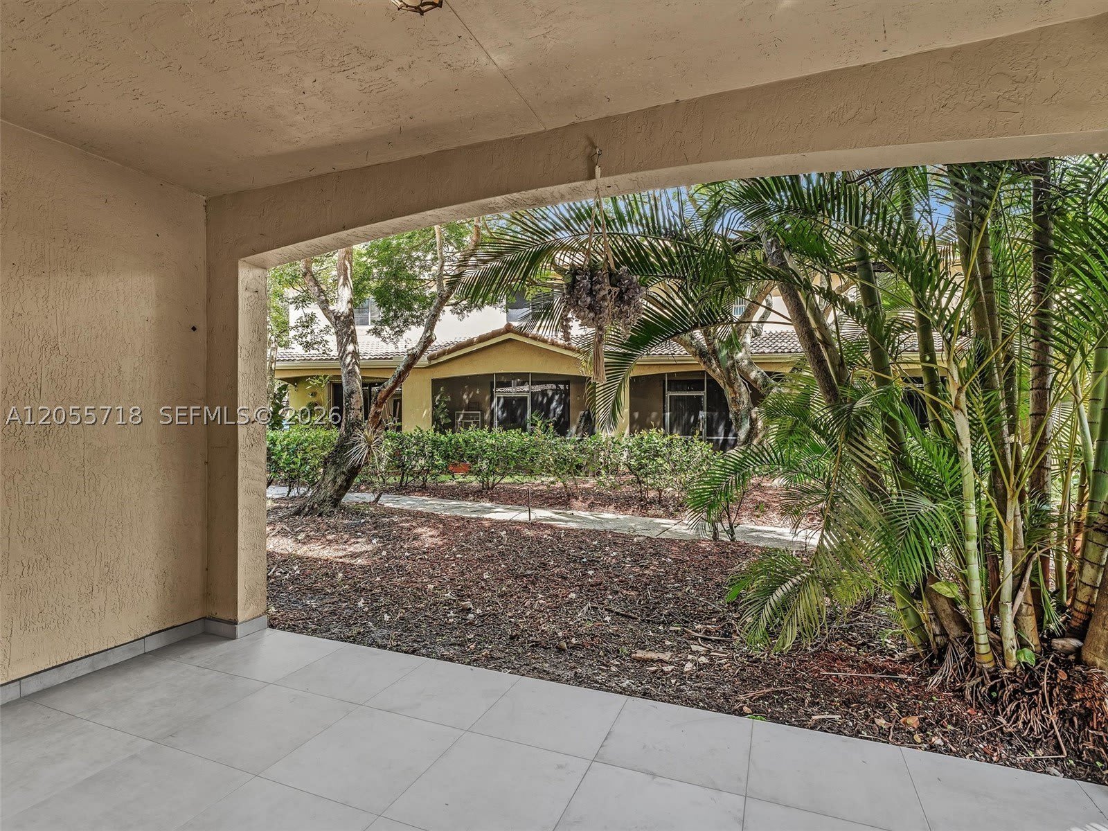 4283 Vineyard Cir – photo 2