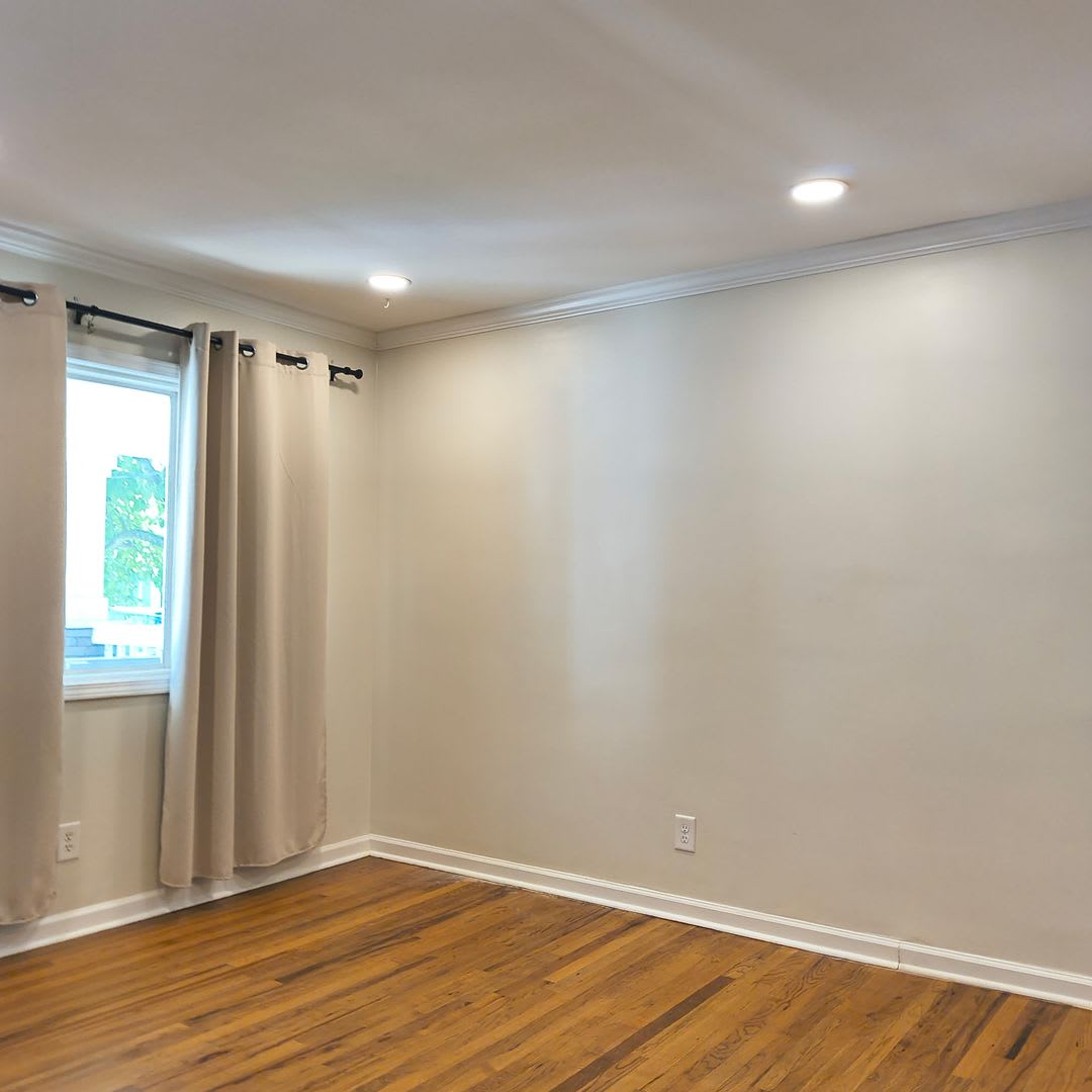 Gorgeous Renovated Bungalow For Rent In Highly Sought After Edgewood Neighborhood! – photo 2