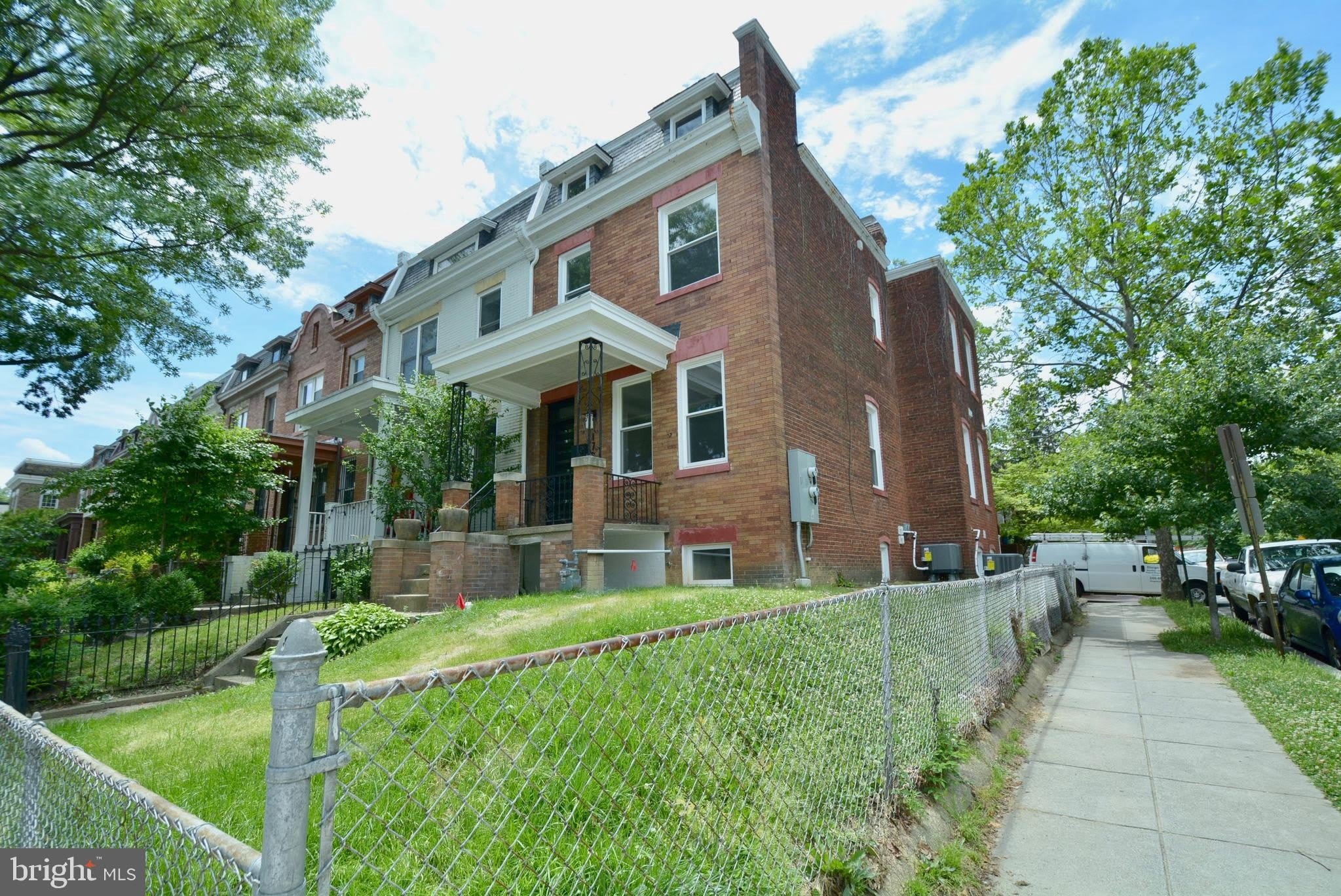 1724 2ND Street NW – photo 3