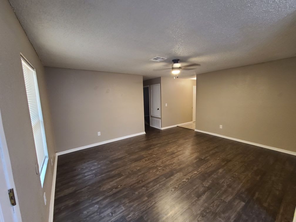 1824 N Kaye Dr – photo 2