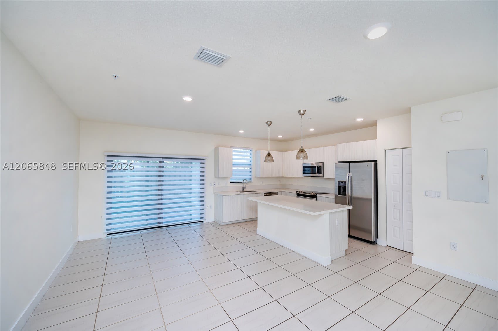 10461 NW 82nd St – photo 5