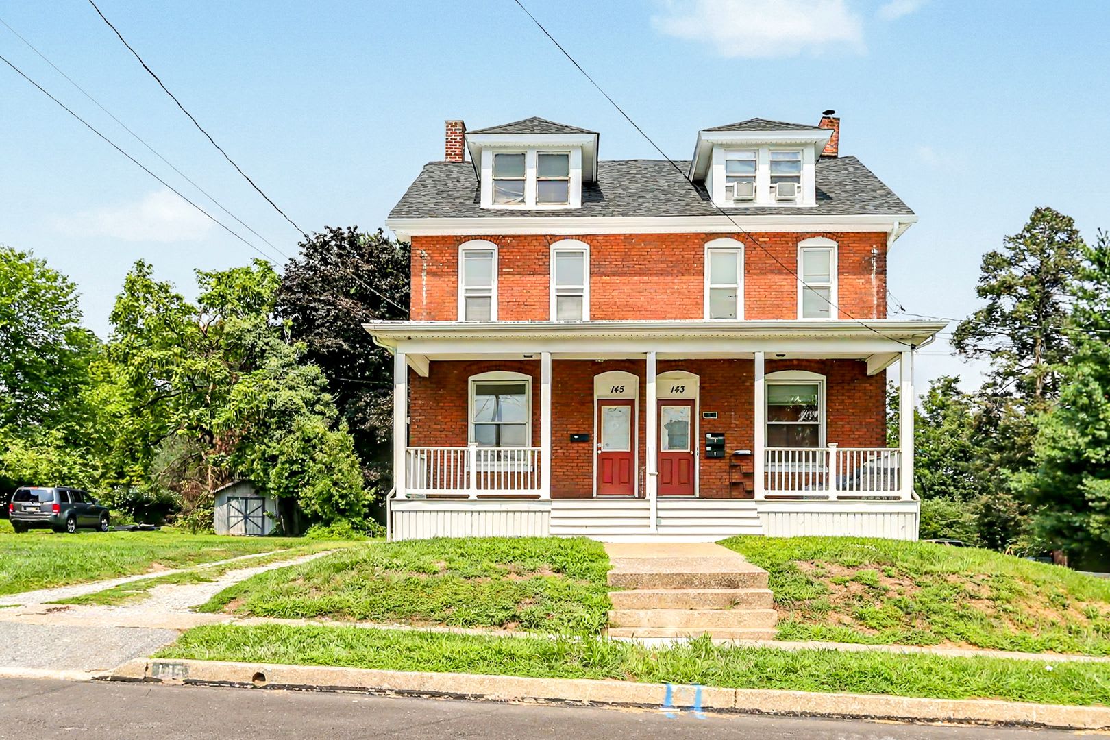 145 15th St – photo 2