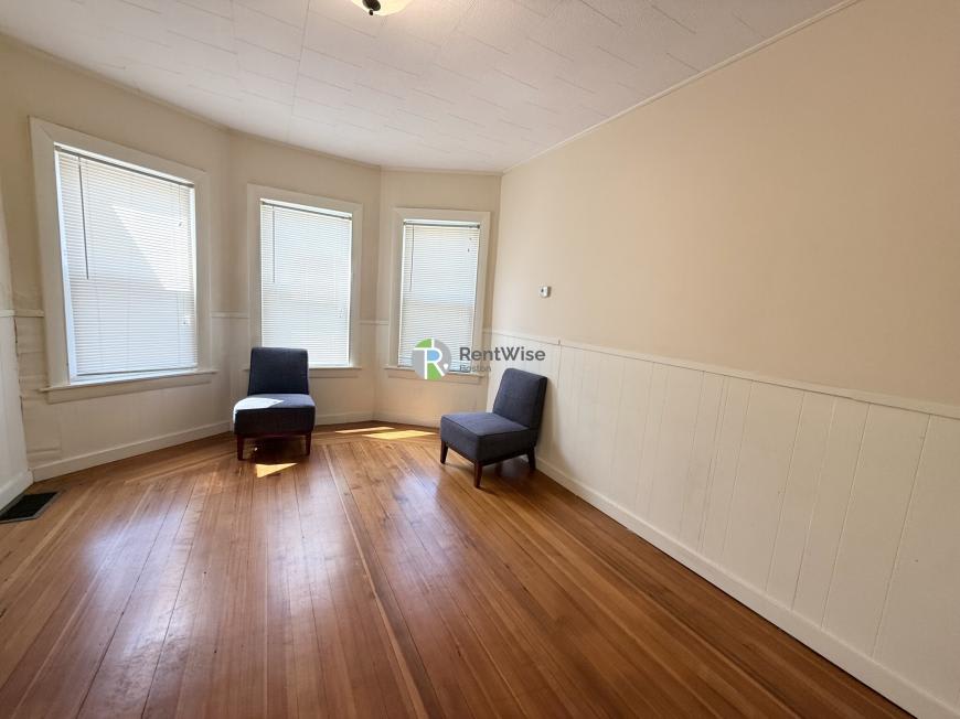 53 Litchfield St. – photo 4