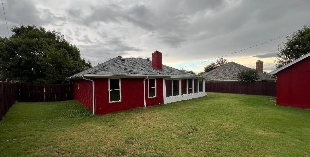 1500 Hyde Park Boulevard – photo 4