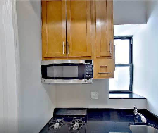 436 E 13th St – photo 4