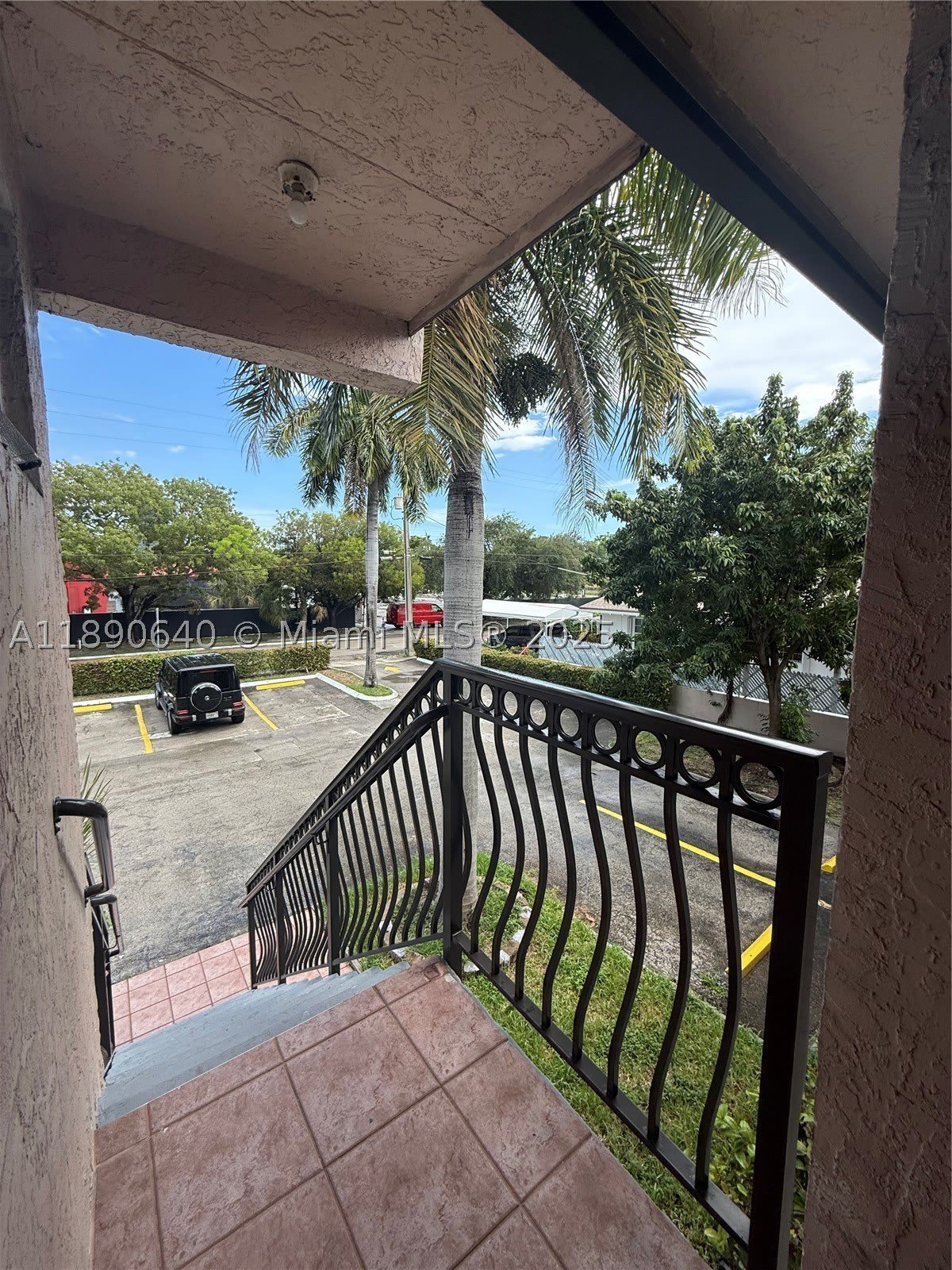 100 SE 5th Ave – photo 5