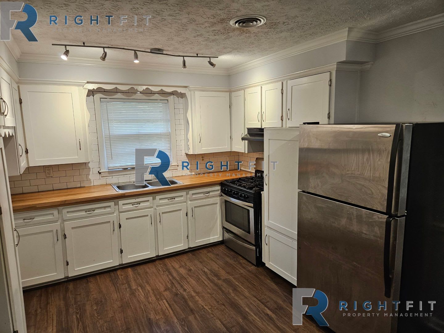 4 Bed 2 Bath Home in Columbus – photo 5