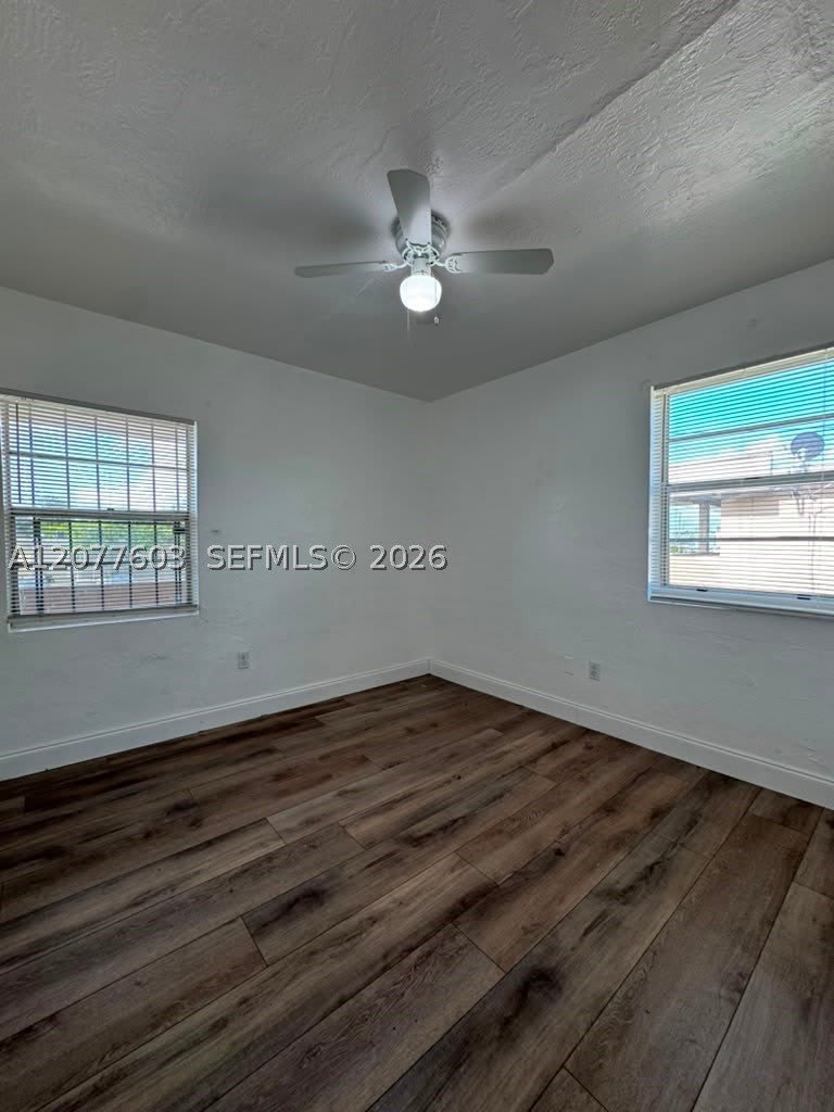 3227 NW 48th St – photo 3