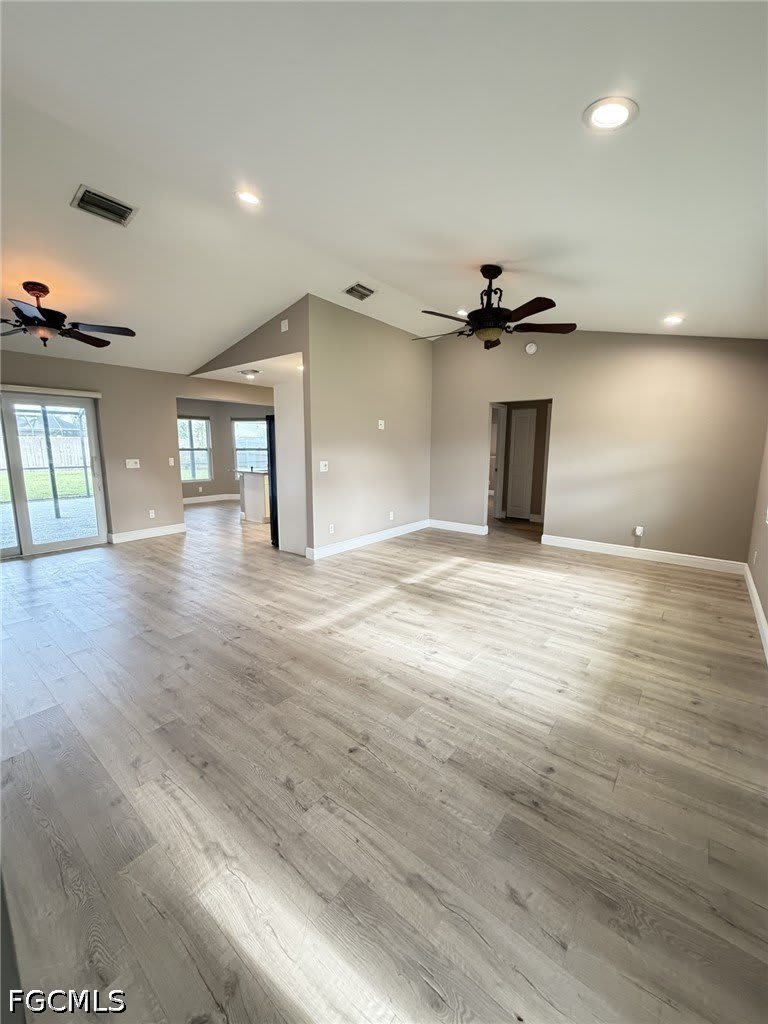 4140 SW 6th Place – photo 3