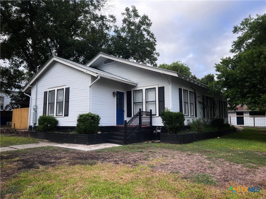 420 Willow Avenue – photo 2