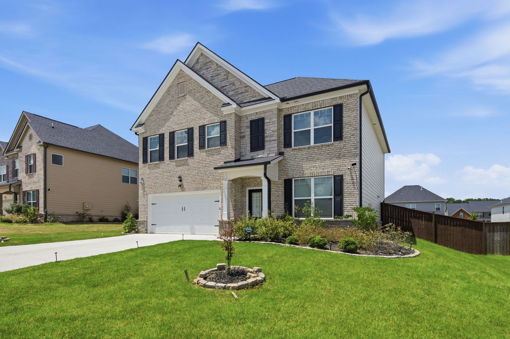 Beautiful 5 Bedroom Home In Independence Subdivision Grayson High District Small Dogs Welcome – photo 3