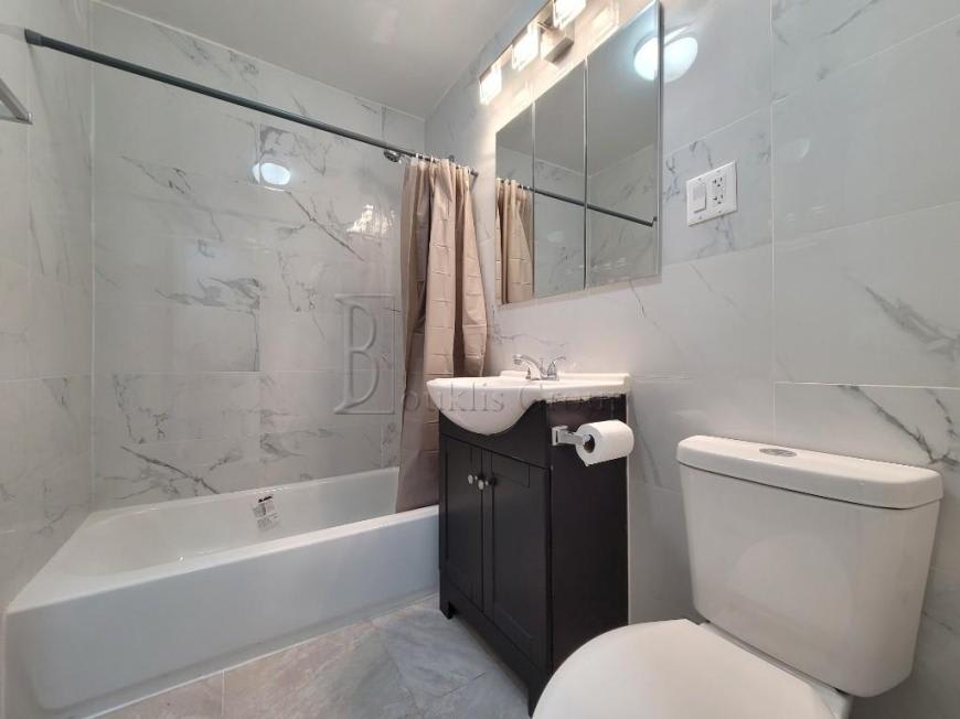 12-01 26th Avenue – photo 3