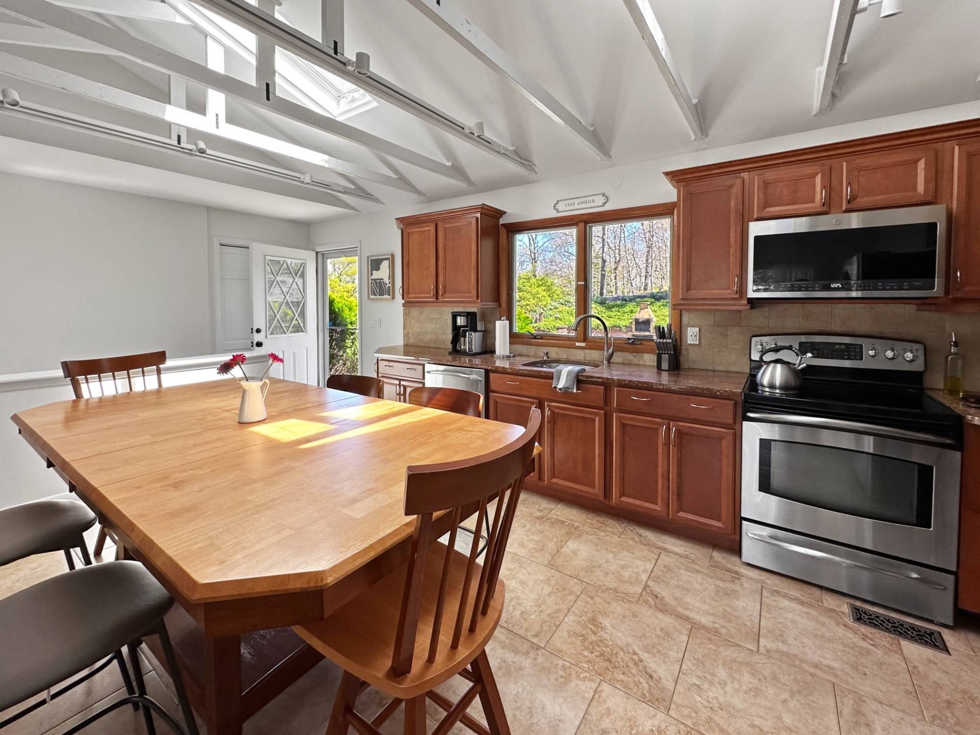 126 Overhill Road – photo 4