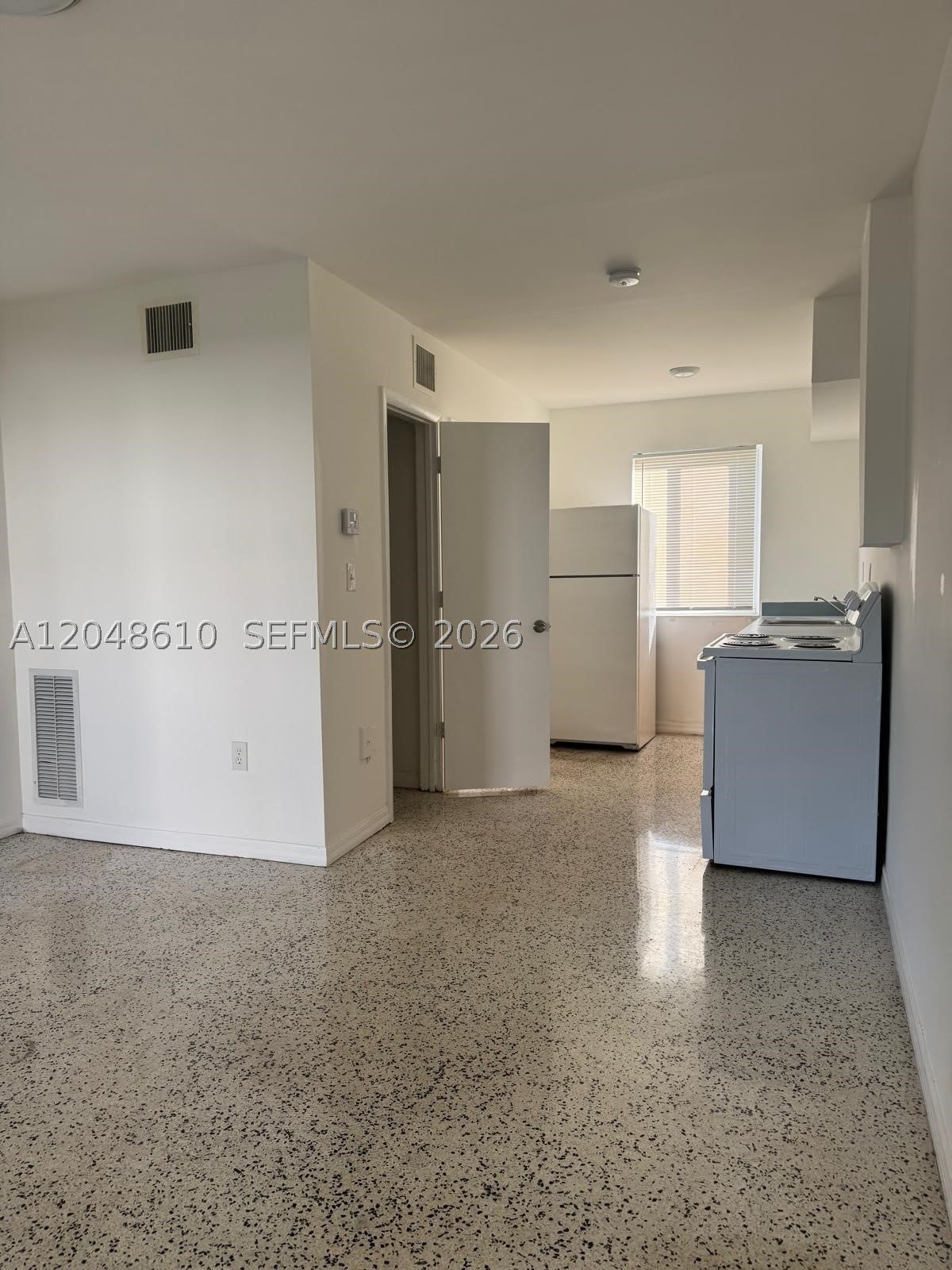680 NE 88th Ter – photo 5