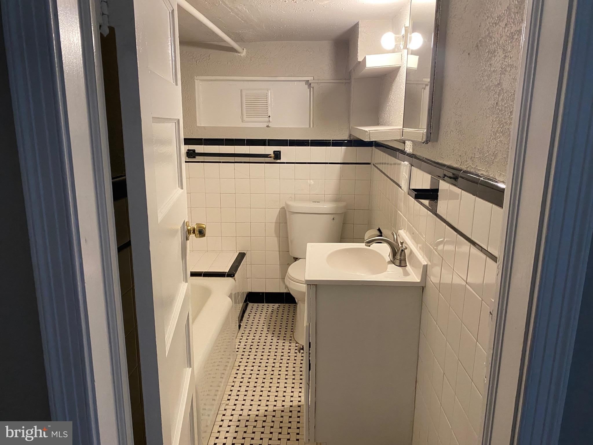 4711 Tecumseh Street – photo 4