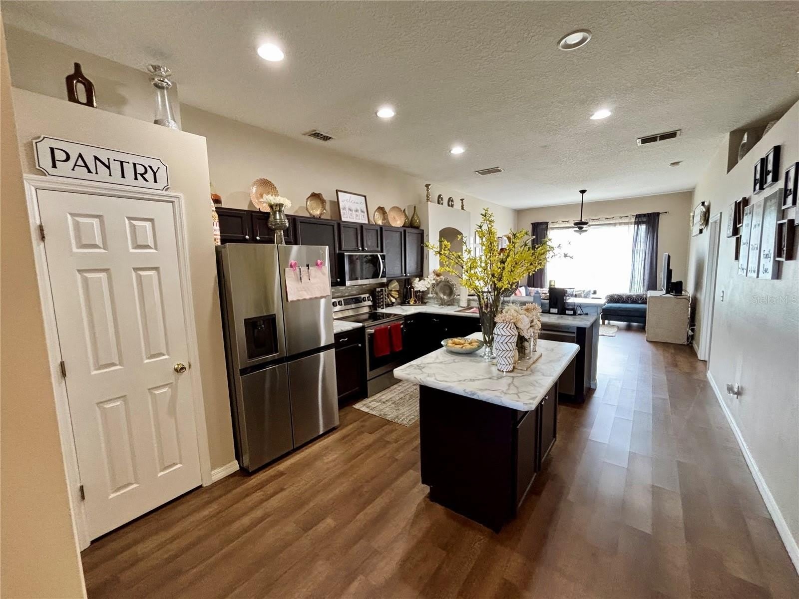 2146 BLACKSTONE LANDING Drive – photo 3