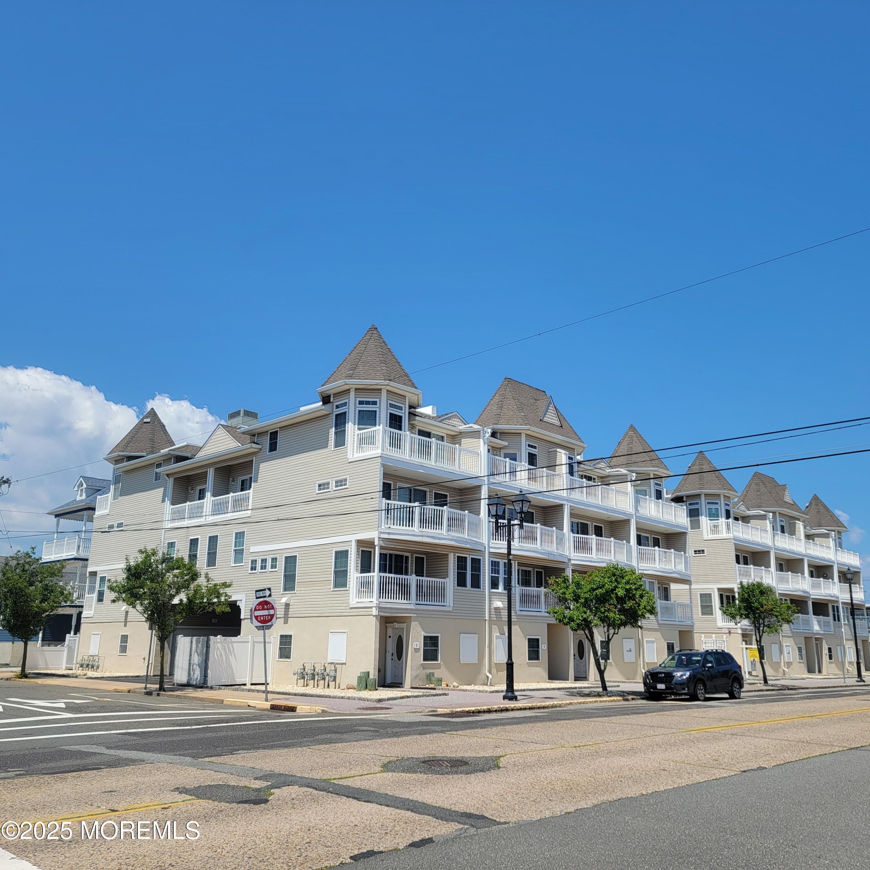 1301 Boulevard – photo 1