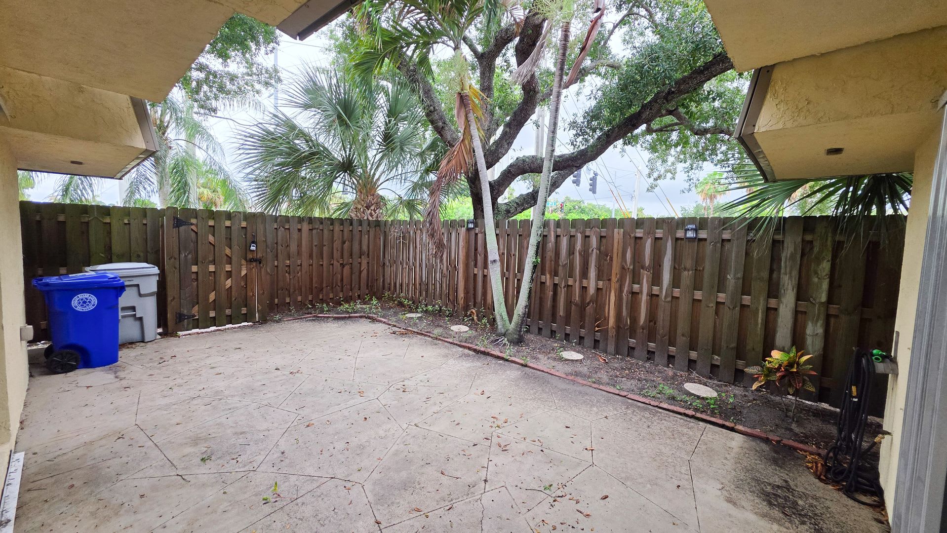 Tropic Villas North 2 bedroom 2 1/2 bath condo – photo 3