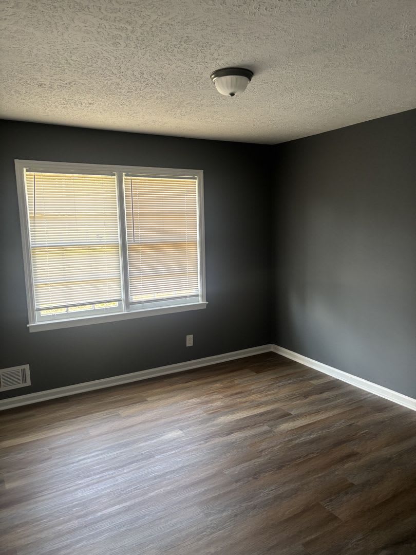 4bd 2ba All Brick Home with New Wood Floors & Large Fenced Yard – photo 5