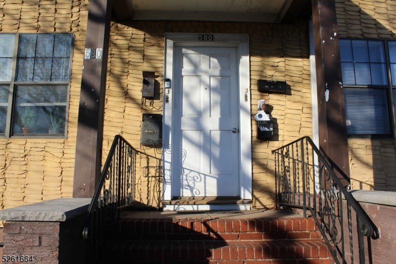 580 E Milton Ave – photo 4