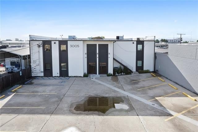 3005 HARVARD Avenue – photo 1