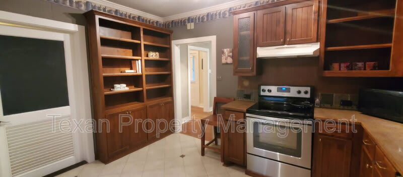 109 South Broadway Street – photo 5