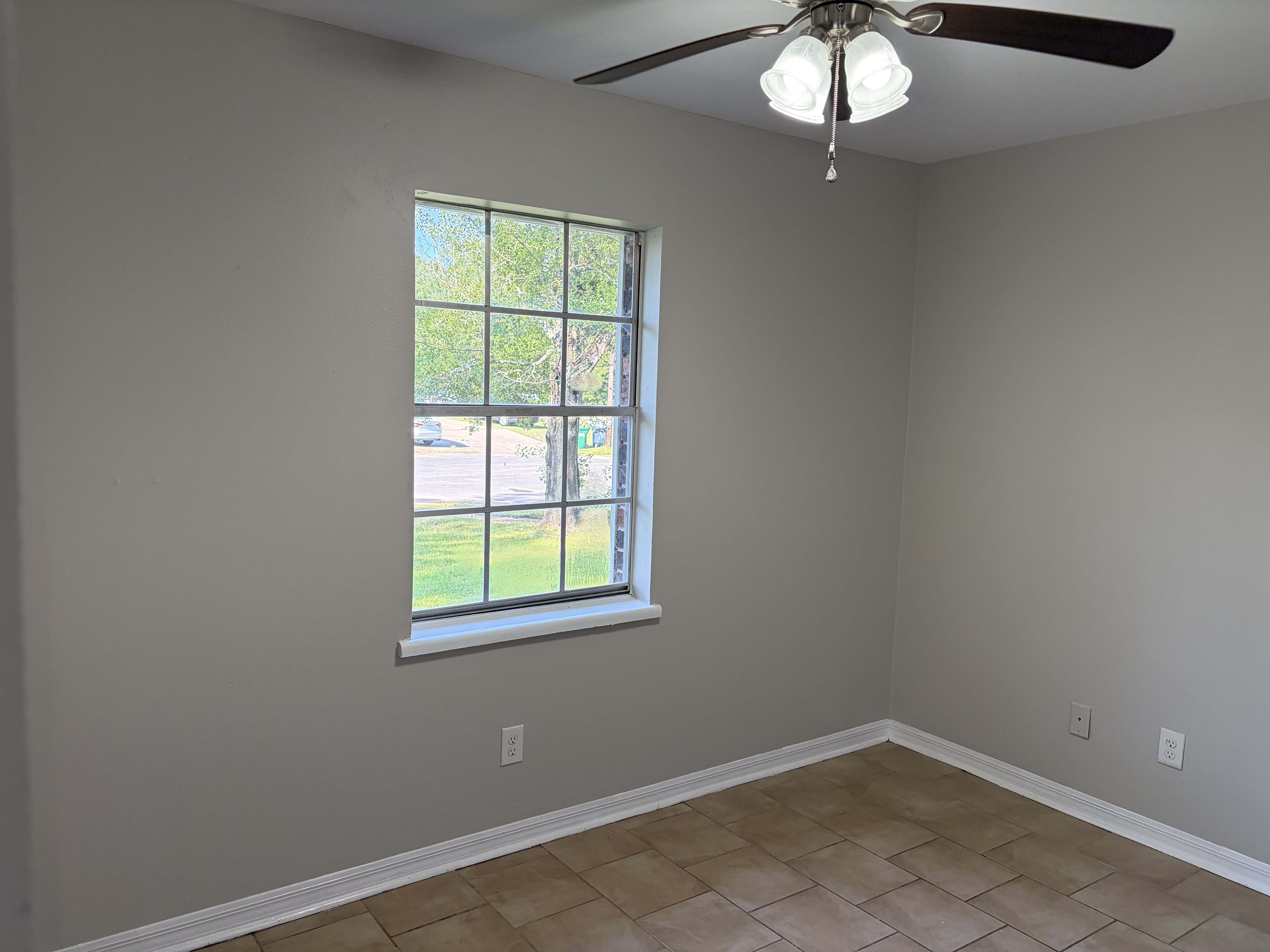 7640 Portland Dr – photo 5