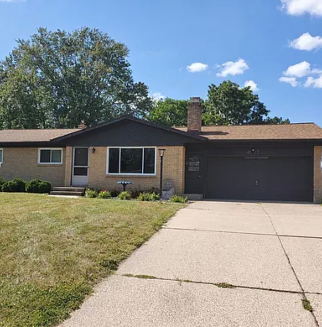 3 bedroom Kentwood Home for Rent – photo 1