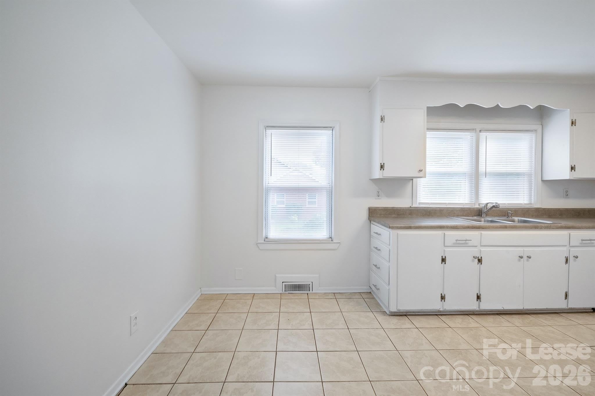 7122 Mallard Creek Road – photo 5
