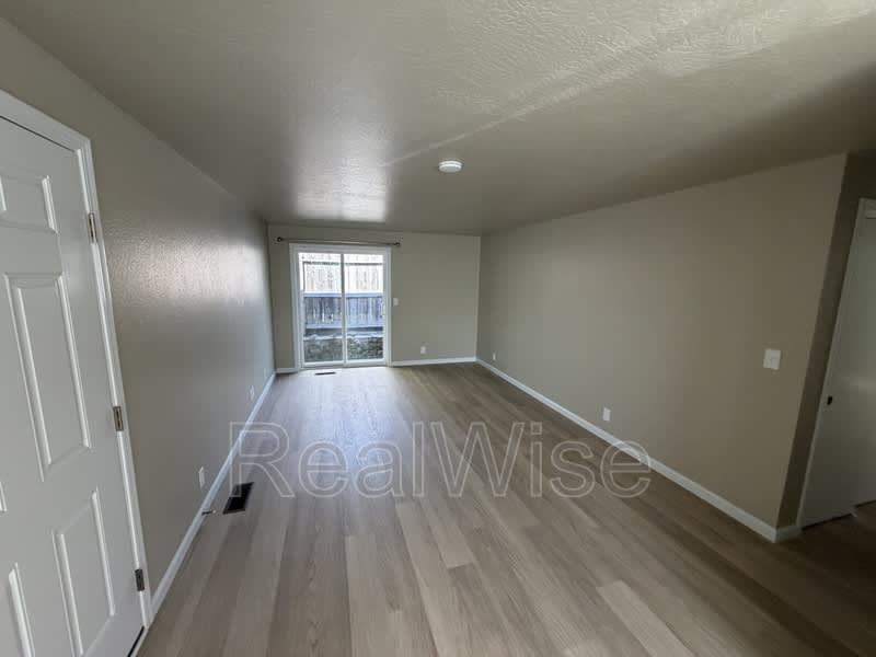 1480 Kellenbeck Ave – photo 4