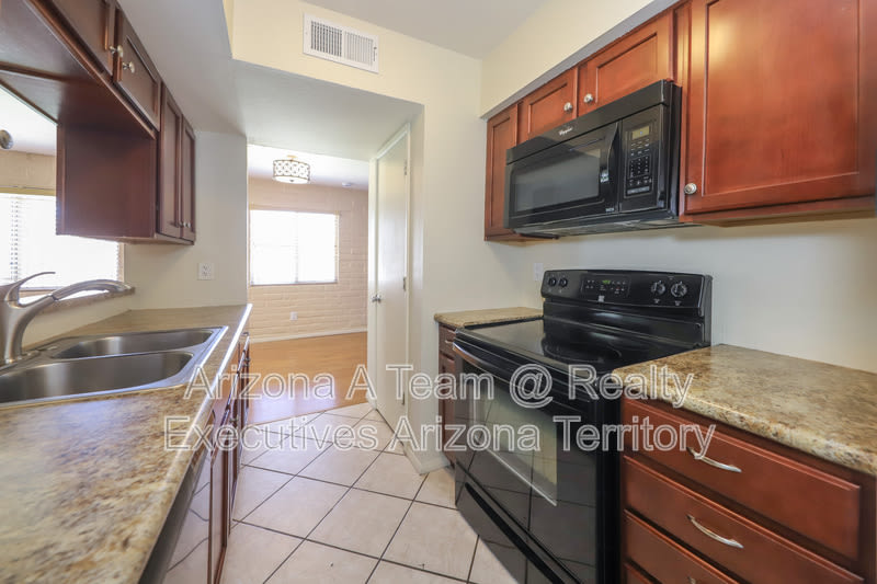 6596 Calle La Paz – photo 3