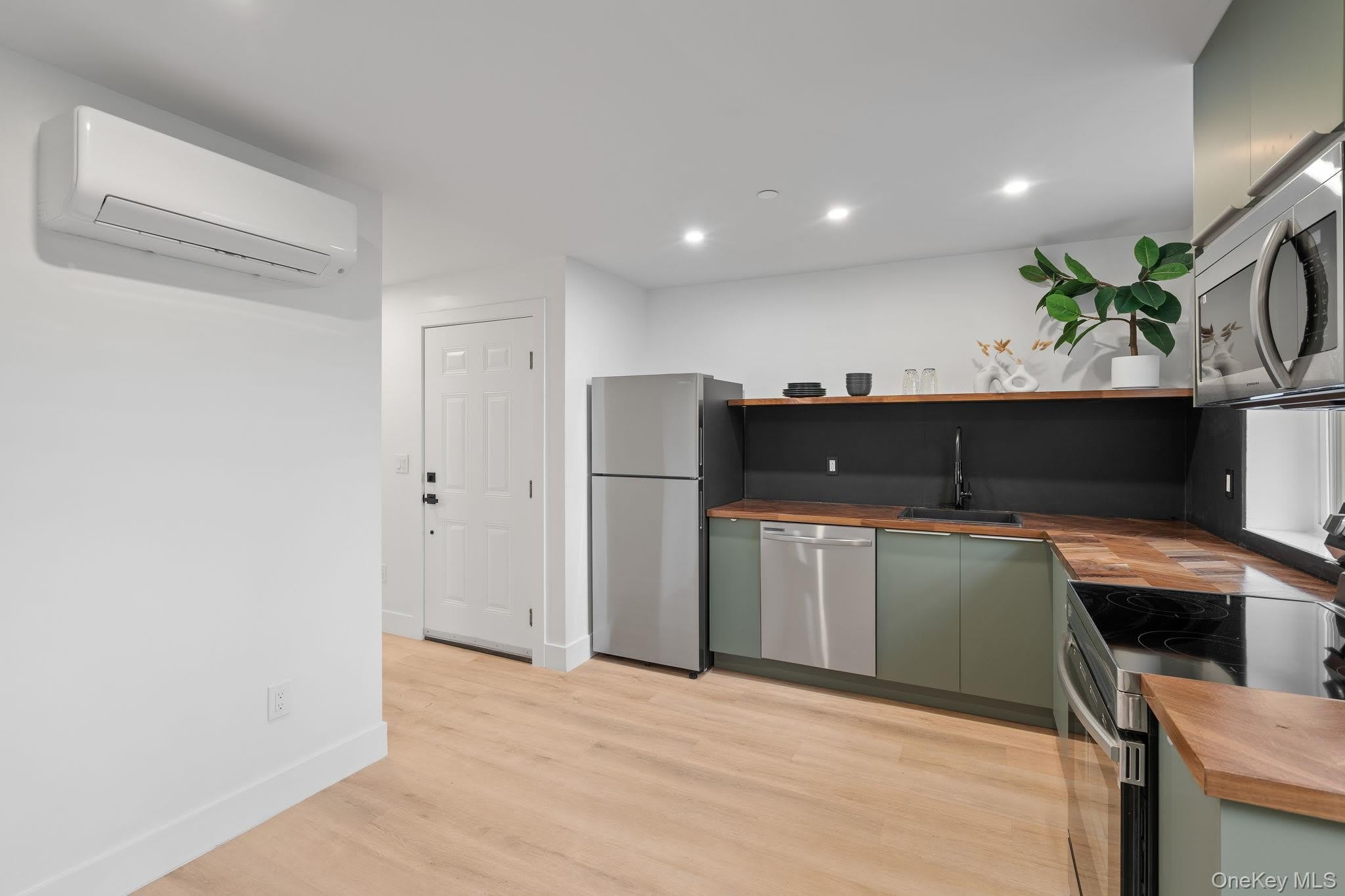 117 Lander Street – photo 5