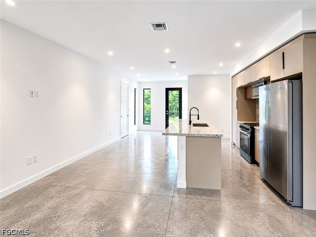 2402 George Avenue S – photo 5