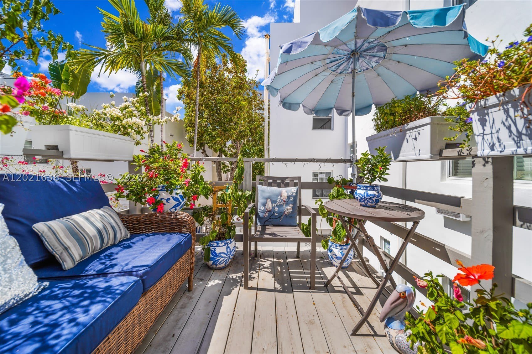 408 W 25th St – photo 1