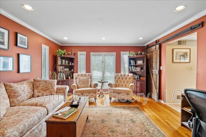 8709 Hidden Hill Ln – photo 3