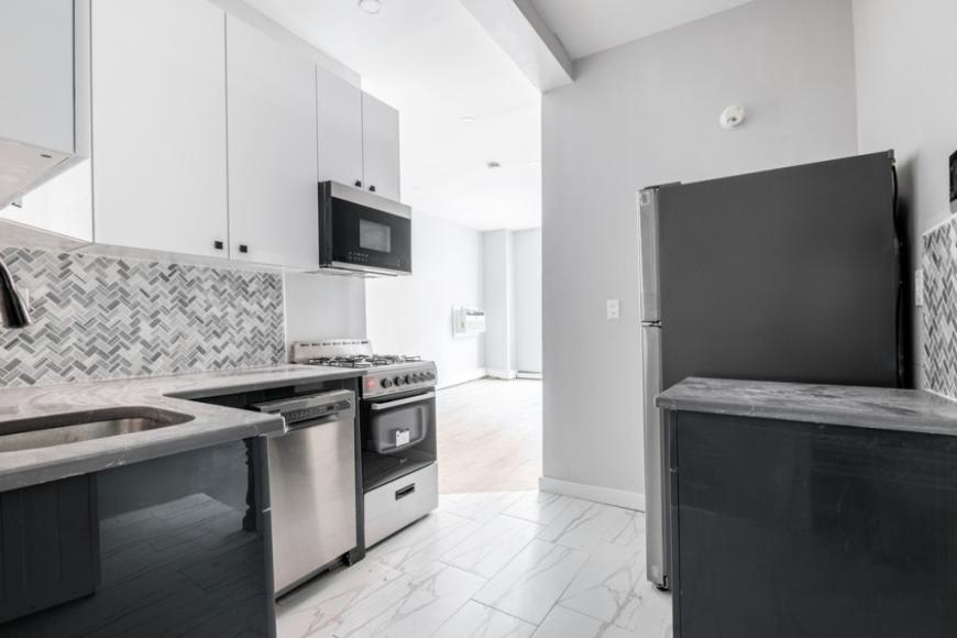 444 Cyrus Place – photo 2