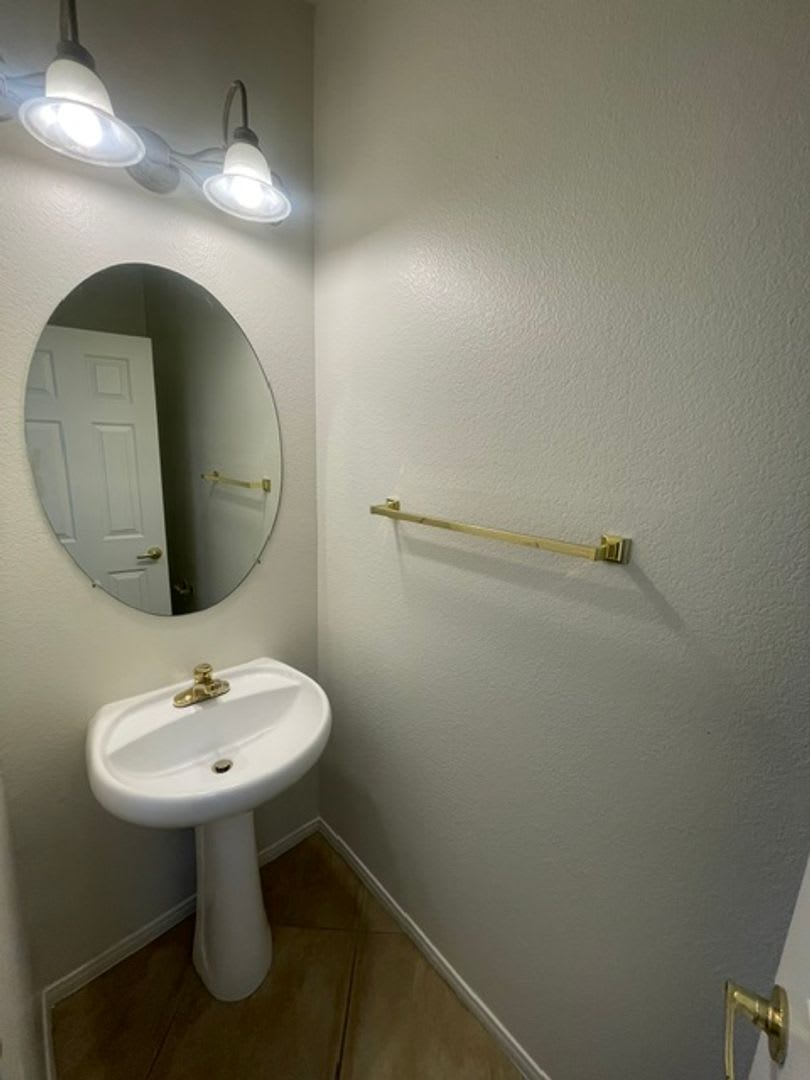 BEATIFUL GUARD GATED GREEN VALLEY 3 BD TOWNHOME IN INSPIRATION COMMUNITY!!!! – photo 5