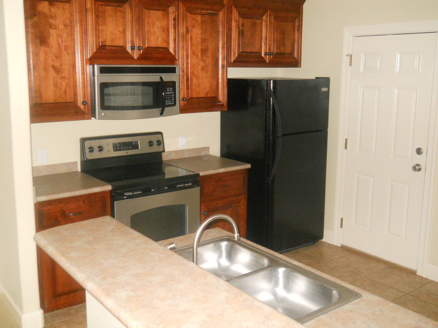 Perimeter Crossing Condos! – photo 3
