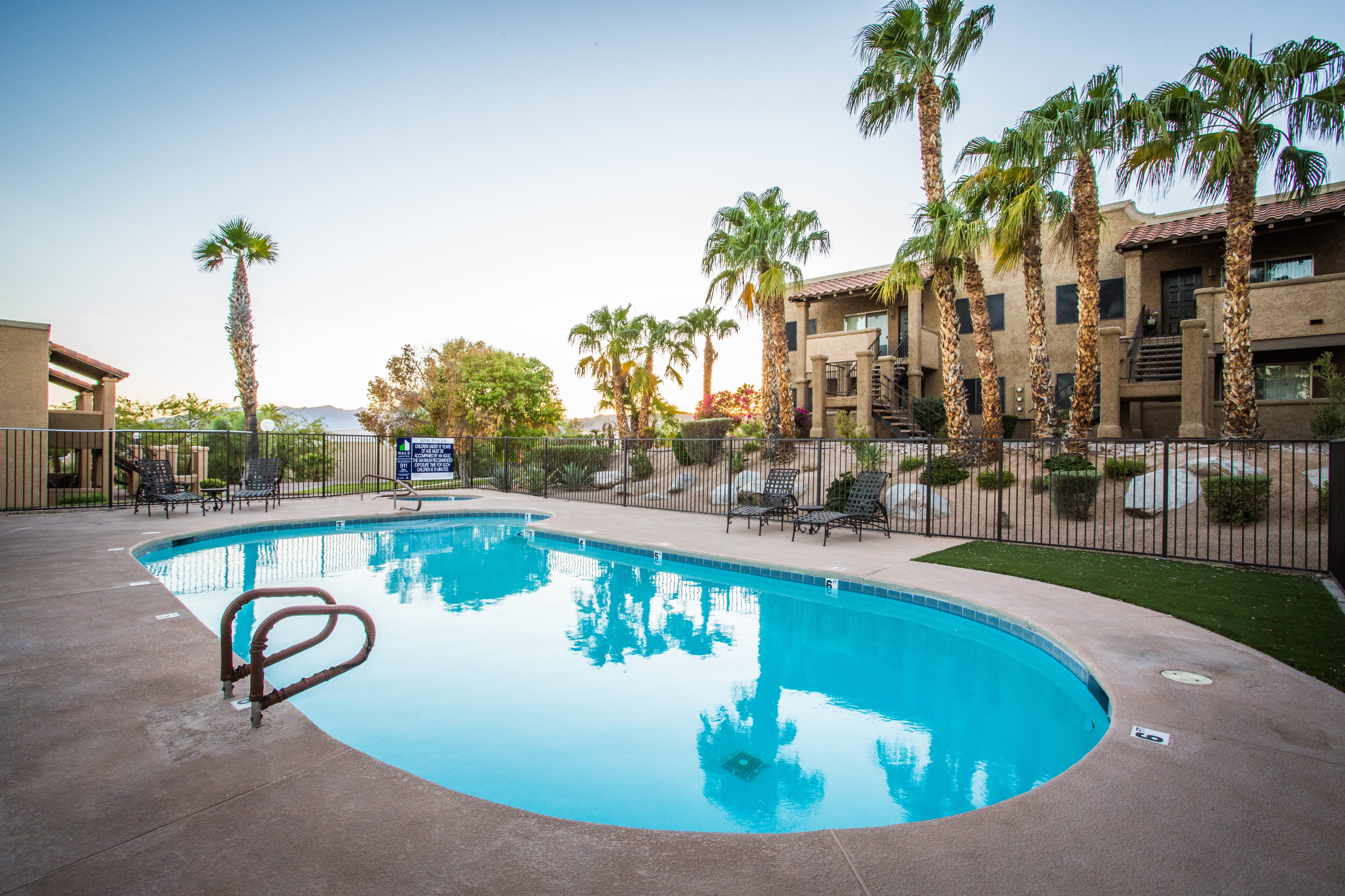 The Vistas Apartment Homes – photo 1