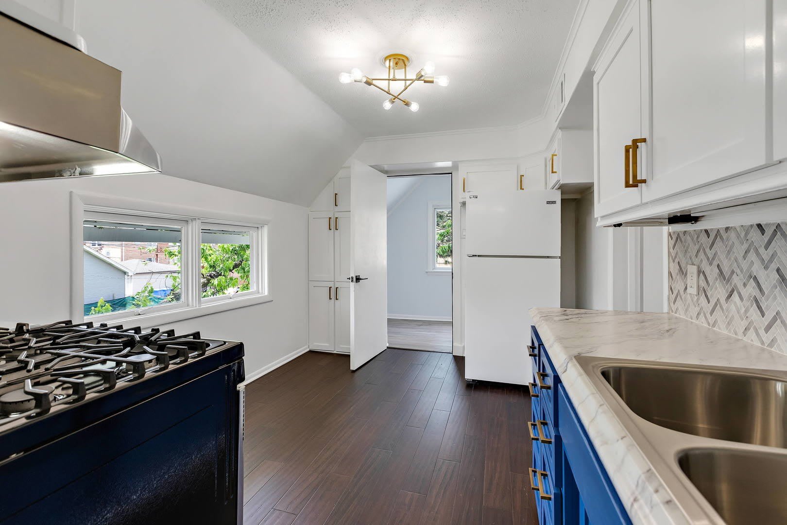 6844 N Ottawa Avenue – photo 5