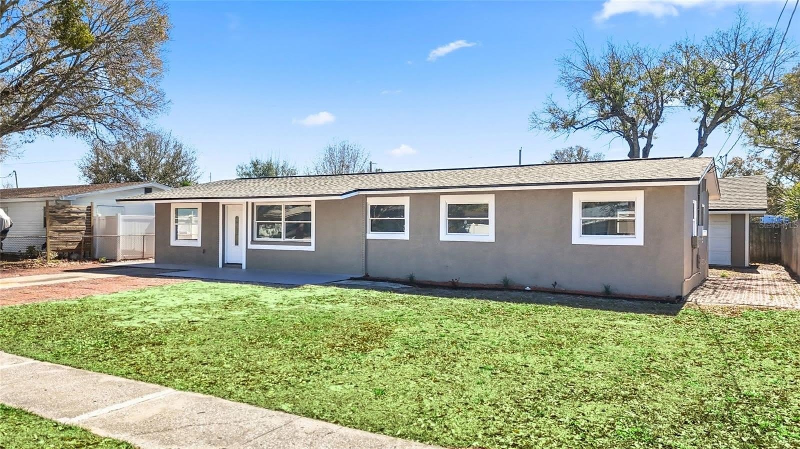 4418 W FAIRVIEW Heights – photo 2