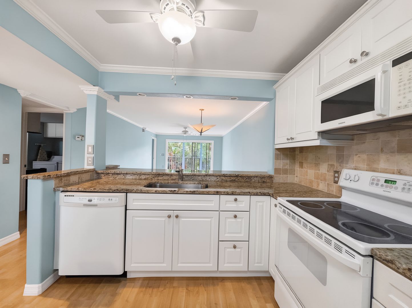 Stunning Sandpiper Bay 2 Bed 2 Bath End Unit Condo – photo 3