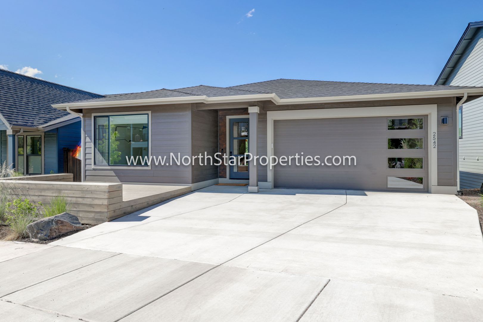 Beautiful home in NW Bend – photo 2