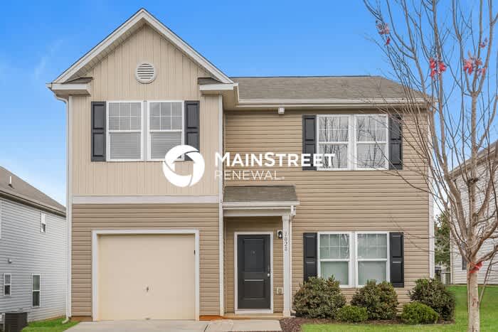 1028 Bitting Hall Circle – photo 1
