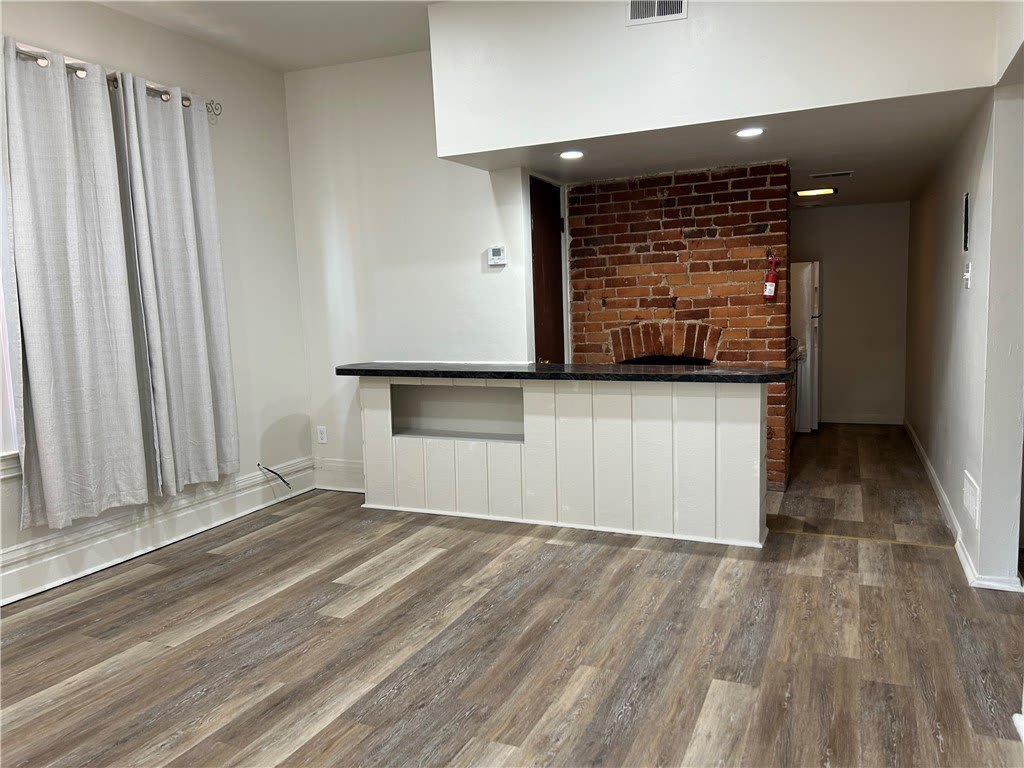 317 Stratford Ave – photo 5