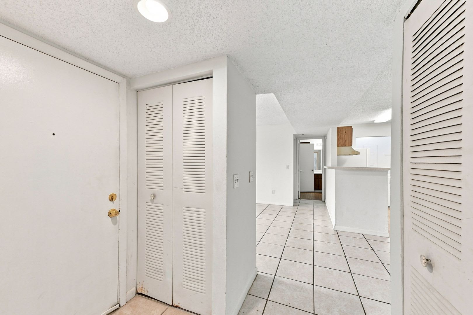 2Bd 2Ba Ground Floor Unit In The Harbor Club Condominiums In Palm Harbor – photo 3