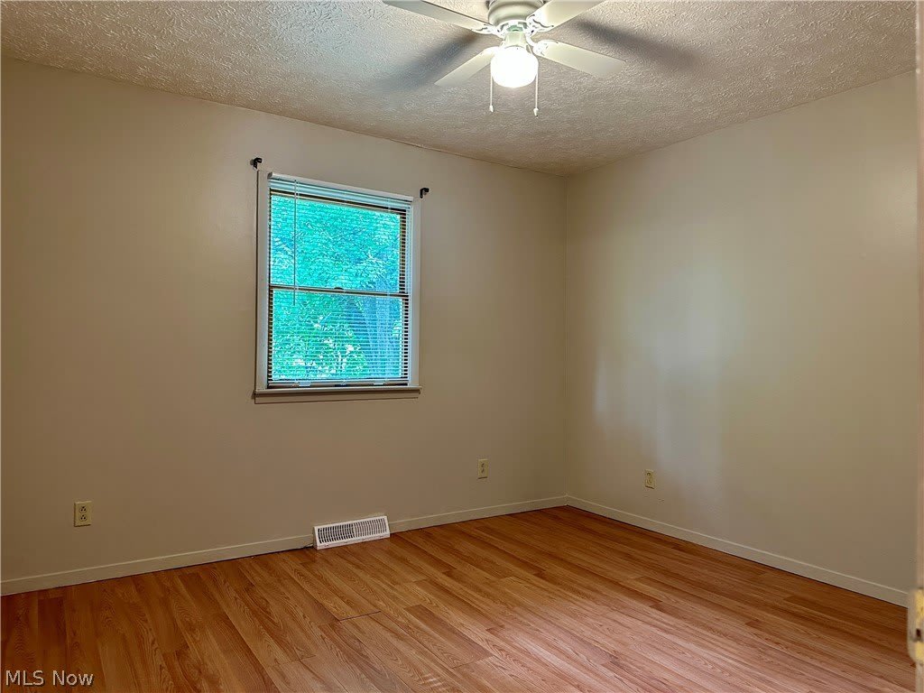 4827 Dunsmore Avenue – photo 5