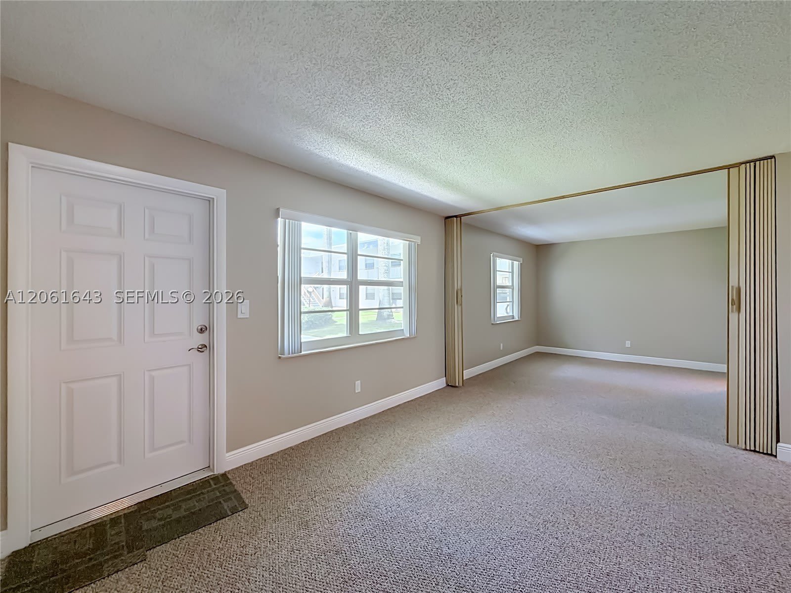 6211 SW 37th St – photo 5